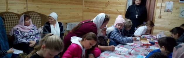 В воскресной школе для юных прихожан «ВОСХОД» прошла первая репетиция Рождественского концерта